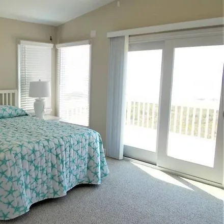 Rent this 4 bed house on Sunset Beach in NC, 28468
