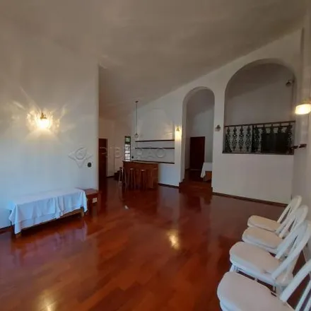 Buy this 4 bed house on Avenida Doutor Antônio Uchôa Filho 72 in Santa Cruz, Ribeirão Preto - SP