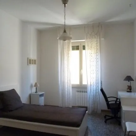Rent this 2 bed room on Via Portuense in 471, 00149 Rome RM