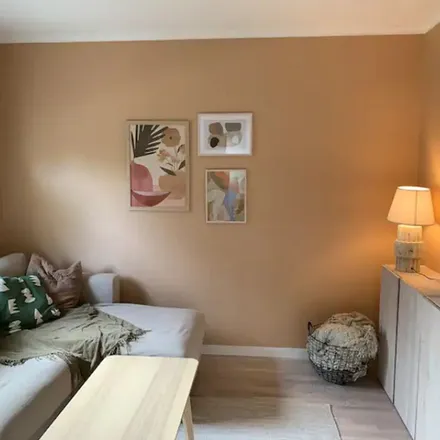 Rent this 6 bed apartment on Ekstigen 4 in 135 63 Tyresö, Sweden