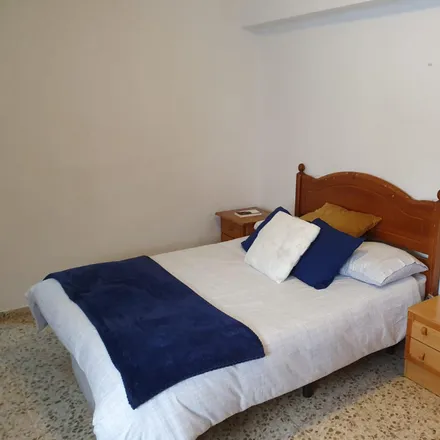 Rent this 4 bed room on Carrer de l'Arquitecte Arnau in 24, 46020 Valencia