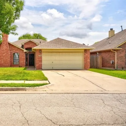 Buy this 3 bed house on 13282 South Robinson Avenue in Oklahoma City, OK 73170