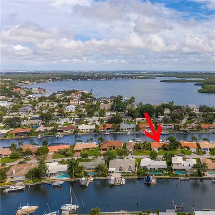 Image 2 - 2039 Michigan Avenue Northeast, Shore Acres, Saint Petersburg, FL 33703, USA - House for sale