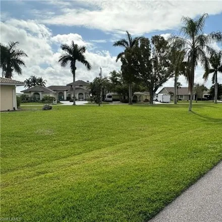 Image 2 - 3970 Southeast 21st Place, Cape Coral, FL 33904, USA - House for rent