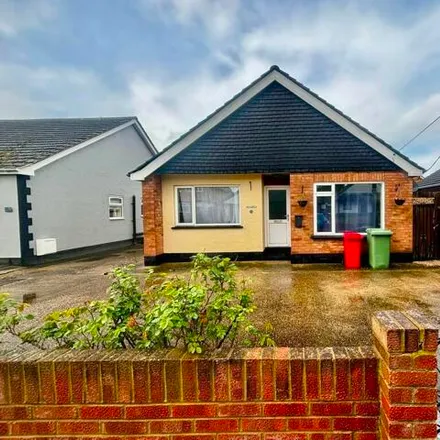 Rent this 3 bed house on Lionel Road in Canvey Island, SS8 9DE