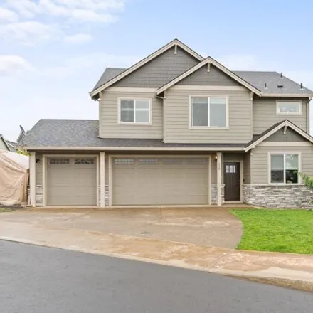 Buy this 4 bed house on 981 Southeast Pineview Court in Estacada, Clackamas County