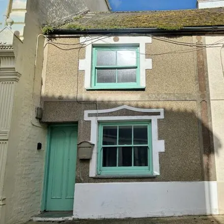 Buy this 2 bed townhouse on North Street in Marazion, TR17 0EB