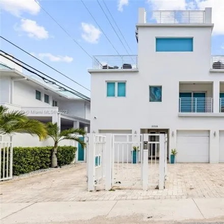 Rent this 4 bed house on 3360 Northeast 16th Court in Soroka Shores, Fort Lauderdale