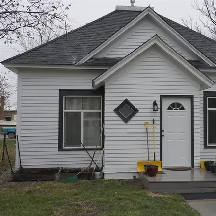 Buy this 3 bed house on 216 1st Street West in Roundup, MT 59072
