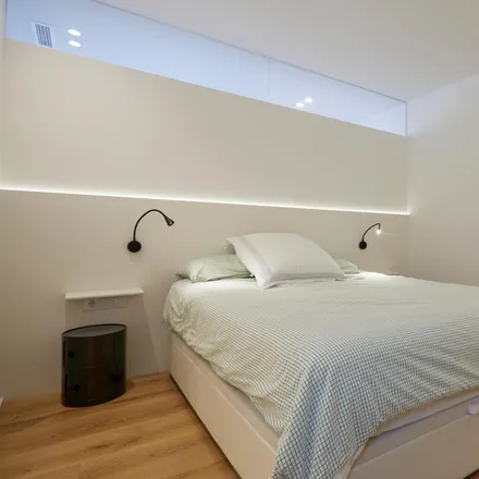 Rent this 2 bed apartment on Camí Vell de Sarrià in 19, 08001 Barcelona