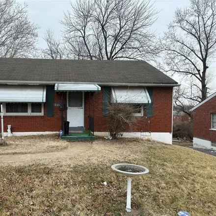 Buy this 2 bed house on 815 Fontaine Place in Bellefontaine Neighbors, MO 63137