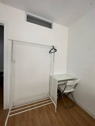 Image 3 - Carrer de Coll i Pujol, 215, 08917 Badalona, Spain - Room for rent