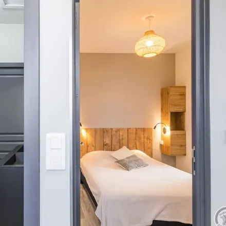 Rent this 2 bed townhouse on 50500 Carentan-les-Marais