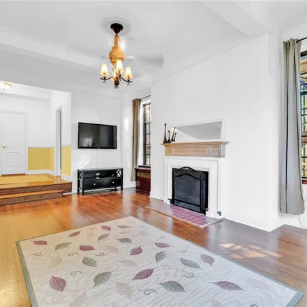 Image 2 - Paris Baguette, 107-08 71st Avenue, New York, NY 11375, USA - Condo for sale