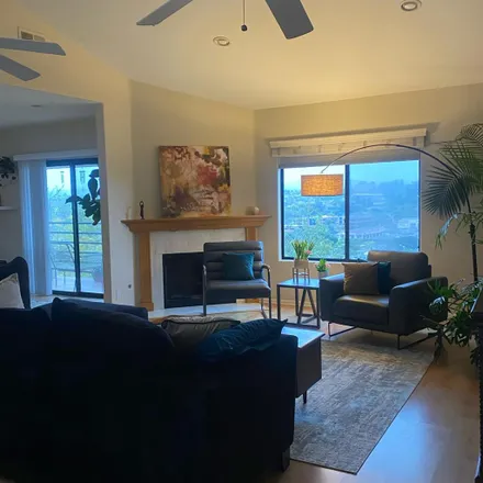 Rent this 1 bed room on 525 Forrest Bluff in Encinitas, CA 92024