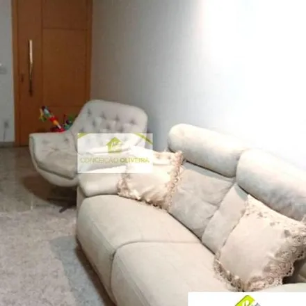 Buy this 3 bed apartment on Escola Regueira Costa in Rua Regueira Costa, Rosarinho