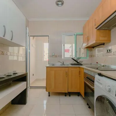 Image 9 - Carrer d'Alfara del Patriarca, 3, 46025 Valencia, Spain - Apartment for rent