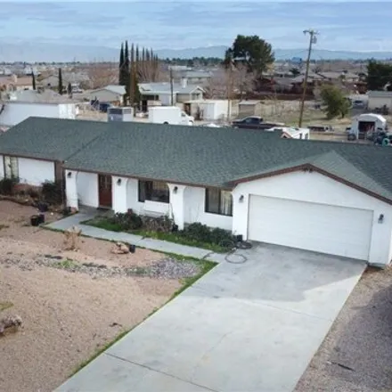 Buy this 3 bed house on 15241 Maricopa Road in Victorville, CA 92392