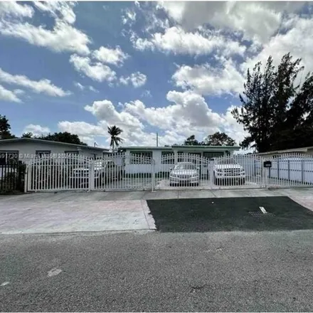 Image 1 - 3060 Nw 98th St, Miami, Florida, 33147 - House for sale