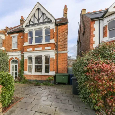 Rent this 5 bed duplex on Layer Gardens in Twyford Avenue, London
