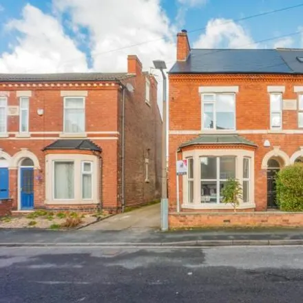 Rent this 5 bed duplex on 33 Mona Street in Beeston, NG9 2BY