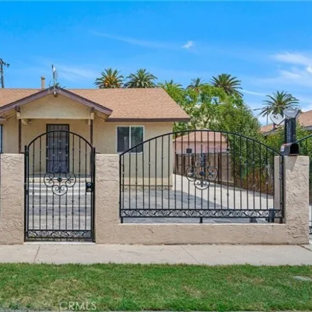 Buy this 2 bed house on 809 West 133rd Street in Compton, CA 90222