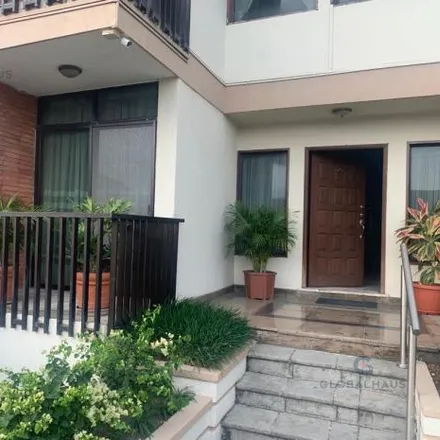 Buy this 8 bed house on Francisco Huerta Rendón in 090507, Guayaquil