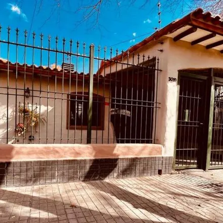Buy this 2 bed house on Martínez de Rozas 3056 in Departamento Capital, 5500 Mendoza