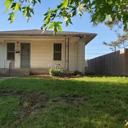 Buy this 3 bed house on 373 East 13th Street in Concordia, KS 66901