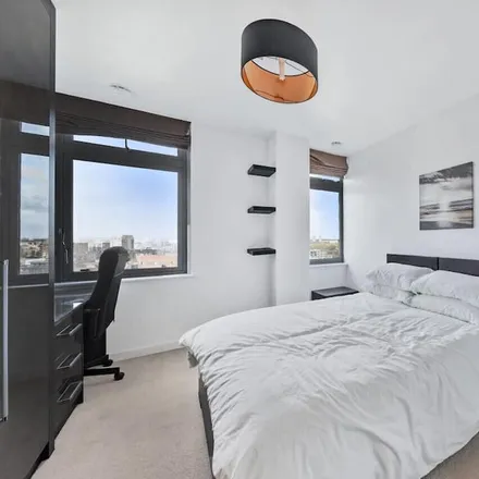 Rent this 2 bed condo on London in E14 7GG, United Kingdom