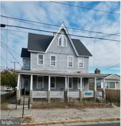 Rent this 4 bed house on 270 Grant St in Salem, New Jersey