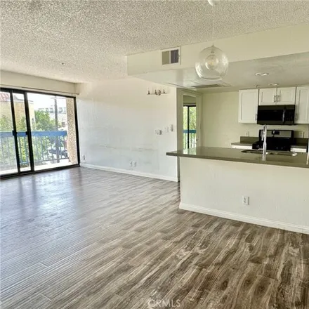 Image 5 - West 11th Street, Los Angeles, CA 90006, USA - Apartment for rent