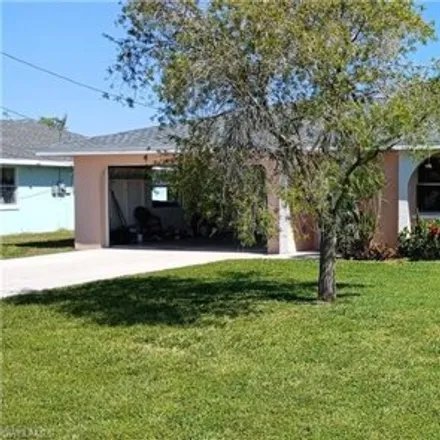 Image 2 - 1351 Southeast 15th Street, Cape Coral, FL 33990, USA - House for sale