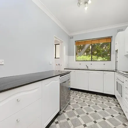 Image 8 - Sir Thomas Mitchell Road, Bondi Beach NSW 2026, Australia - Apartment for rent