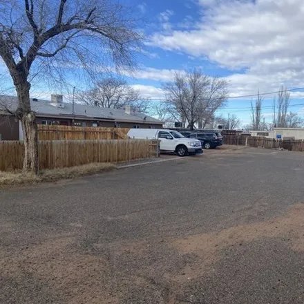 Image 5 - Debbie's Hide a Way, 119 South 8th Avenue, Page, AZ 86040, USA - House for sale