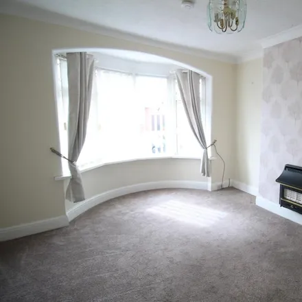 Image 2 - Selby Avenue, Blackpool, FY4 2LY, United Kingdom - House for rent