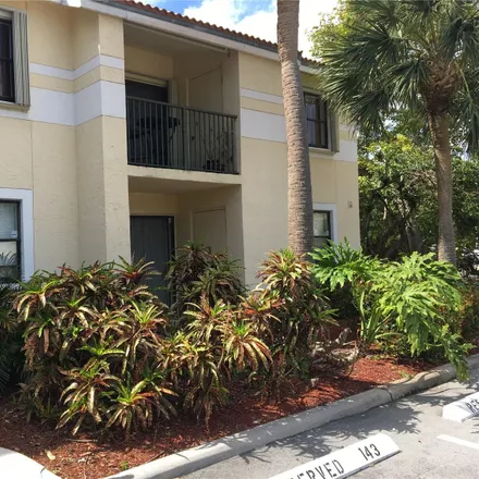 Rent this 3 bed condo on 328 South Park Road in Hollywood, FL 33021