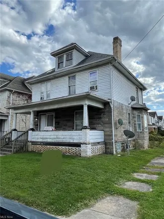 Buy this 4 bed duplex on 1216 Plum Street in Steubenville, OH 43952