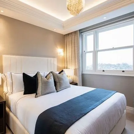 Image 3 - 9 Prince of Wales Terrace, London, W8 5PE, United Kingdom - Apartment for rent