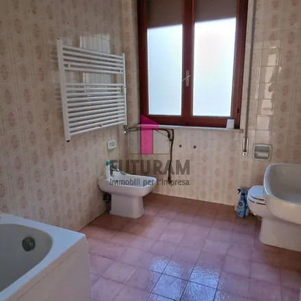 Image 2 - Ponte degli Angeli, 36100 Vicenza VI, Italy - Apartment for rent