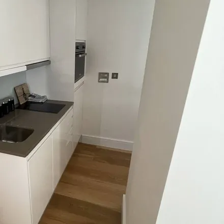 Image 7 - Slough, SL1 1GF, United Kingdom - Apartment for rent