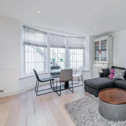 Image 3 - 137-139 Gloucester Terrace, London, W2 3HH, United Kingdom - Room for rent