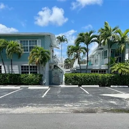 Rent this studio house on 2419 Northeast 1st Avenue in Wilton Manors, FL 33305