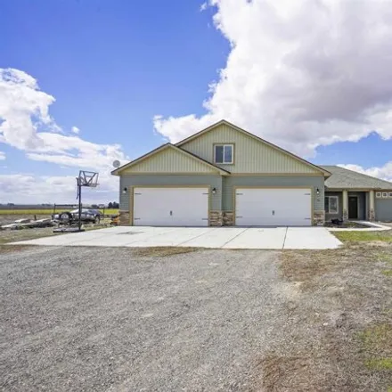 Buy this 5 bed house on 73 South 1050 West in Minidoka County, ID 83347