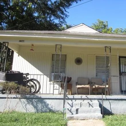 Buy this 3 bed house on 1338 Wabash Avenue in Memphis, TN 38106