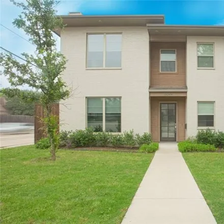 Rent this 4 bed house on 5644 Ellsworth Avenue in Dallas, TX 75206