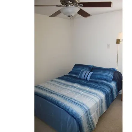 Rent this 3 bed house on Carrabelle