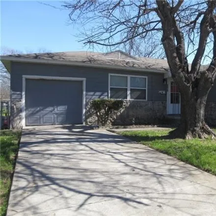 Buy this 3 bed house on 2213 Davis Drive in Killeen, TX 76543