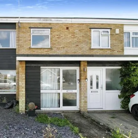 Buy this 3 bed townhouse on Edmonton Close in Kesgrave, IP5 1HE