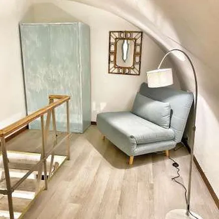Rent this 3 bed apartment on Via Felice Cascione 168 in 18100 Imperia IM, Italy